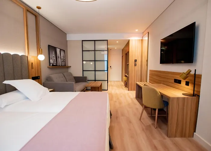 4 Sterne Hotels Giralda Center